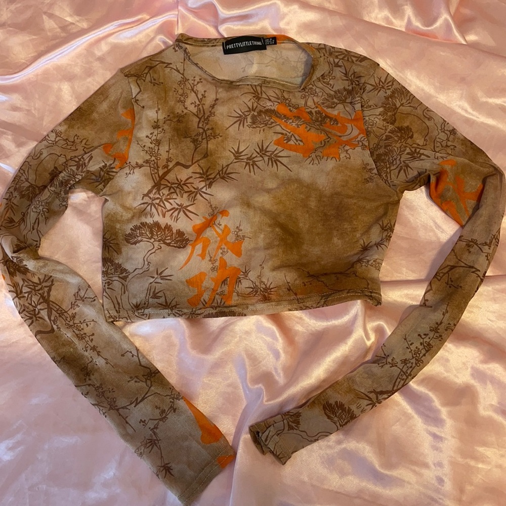 Pretty little thing orange long sleeve crop top US size 2